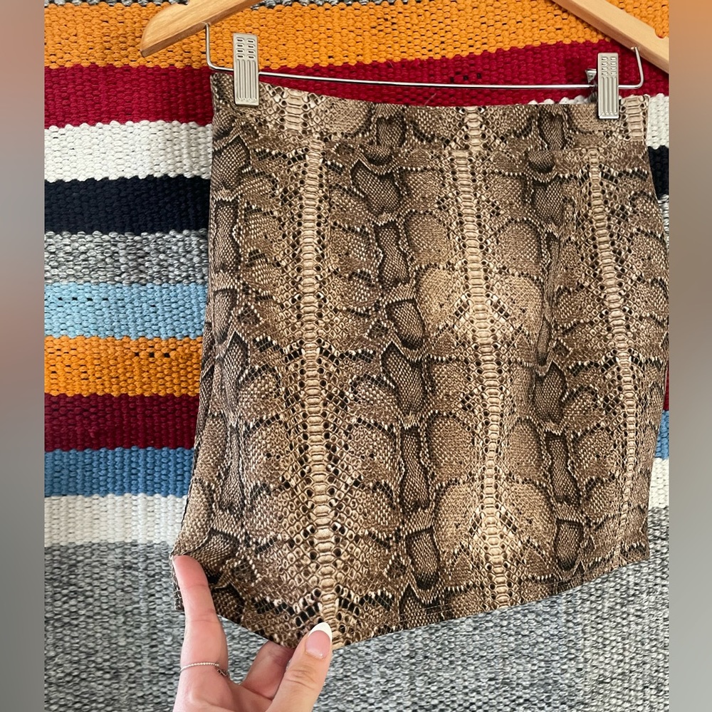 Windsor Snake Print Mini Skirt - Picture 7 of 16